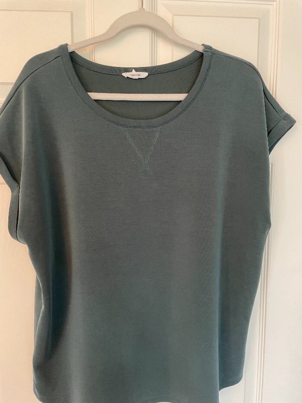 Maurice's Cloud Scuba short sleeve top in gray green